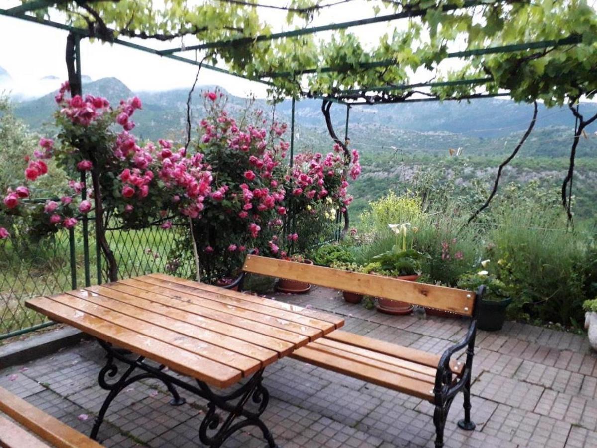Holiday Home Carevic Gornja Brela Exteriör bild