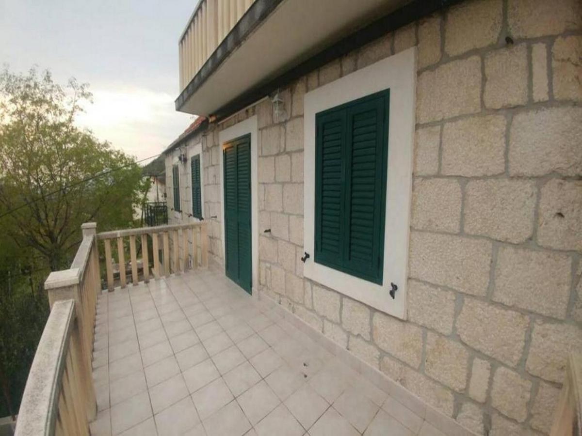 Holiday Home Carevic Gornja Brela Exteriör bild